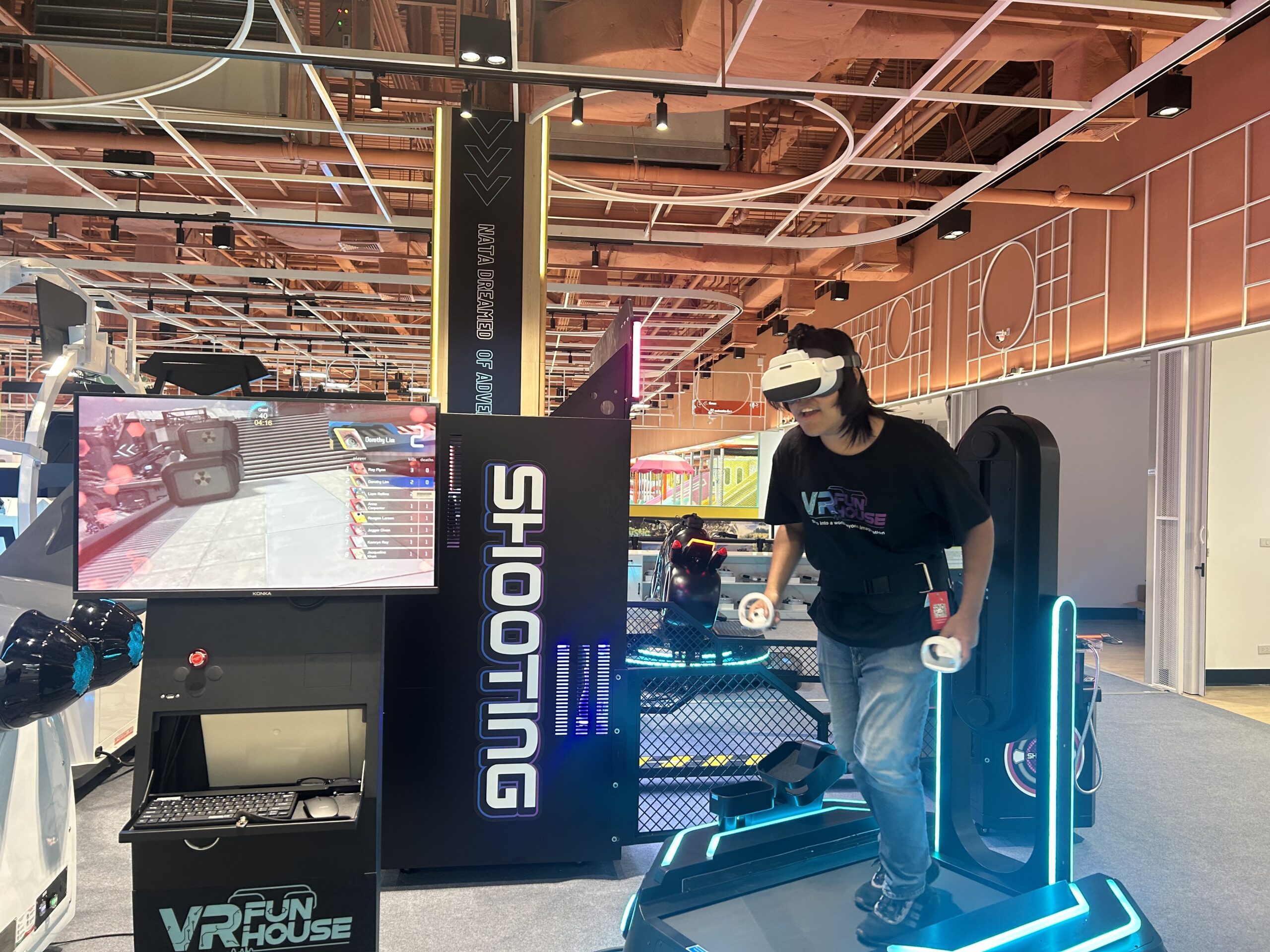 VR Treadmill at VR Fun House Bangkok